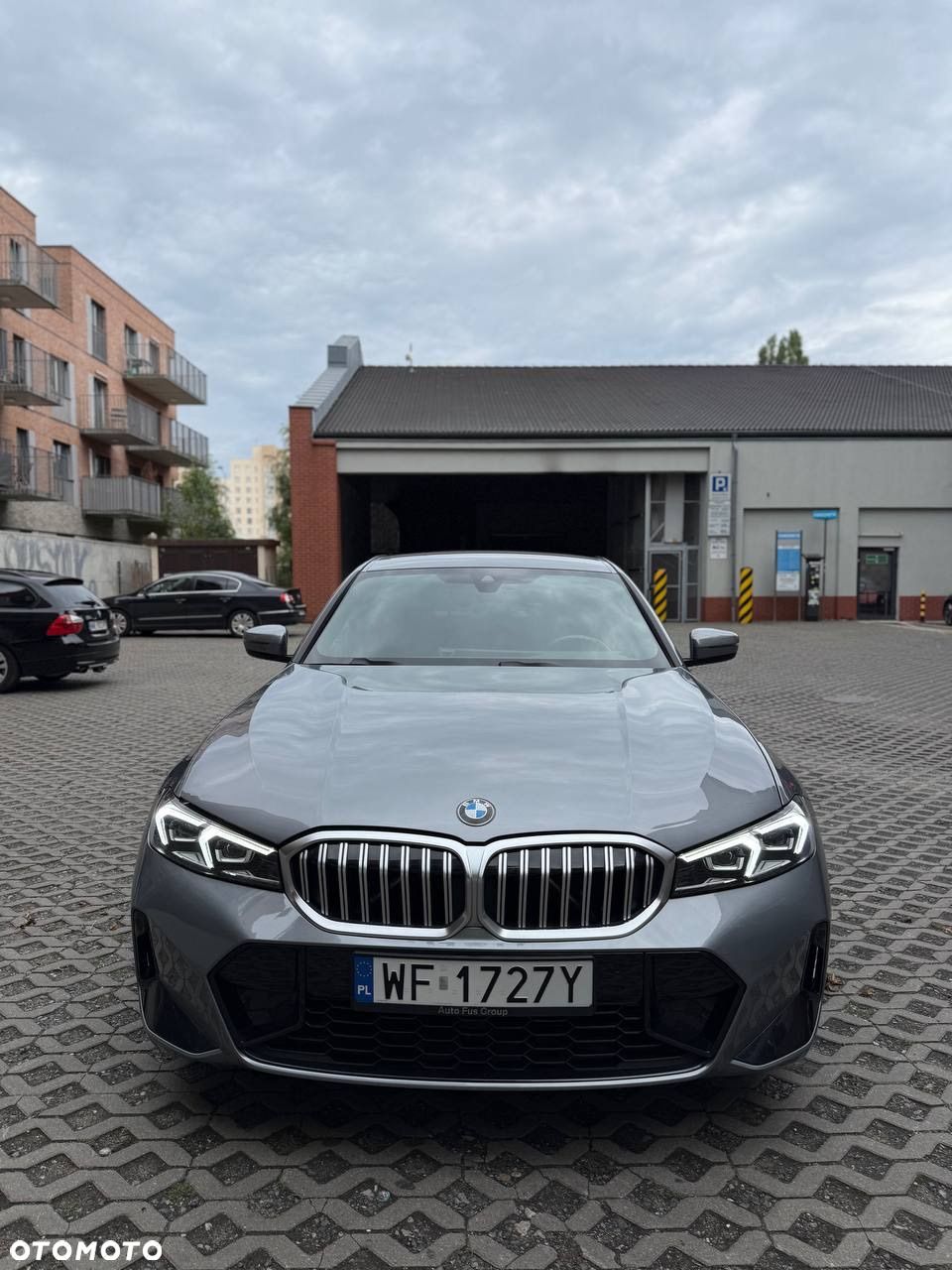 BMW Seria 3 318i - 1