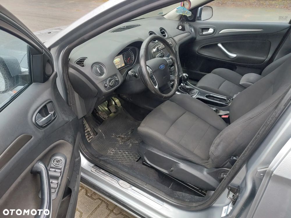 Ford Mondeo 2.0 TDCi S - 9