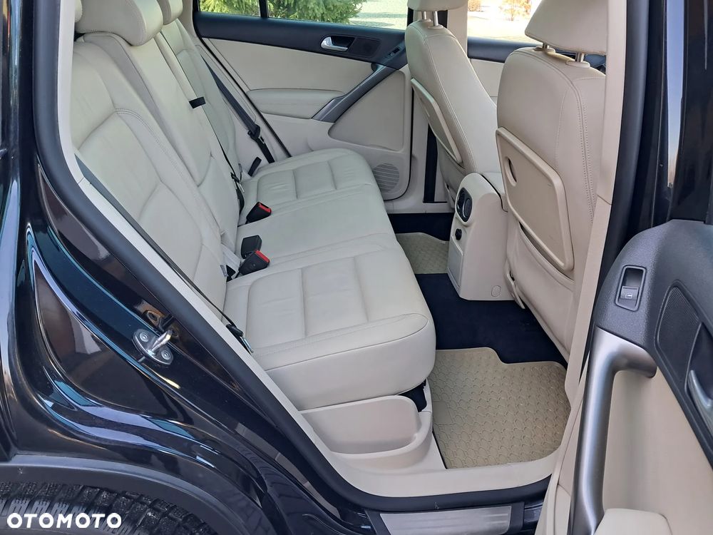 Volkswagen Tiguan - 24