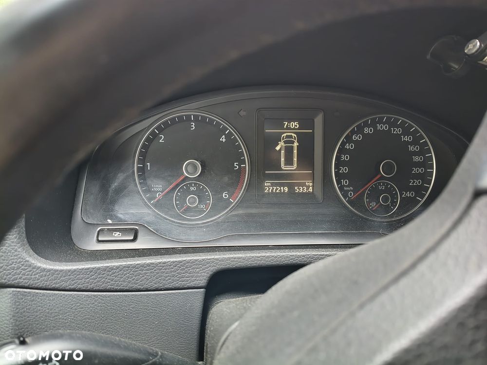 Volkswagen Multivan - 15