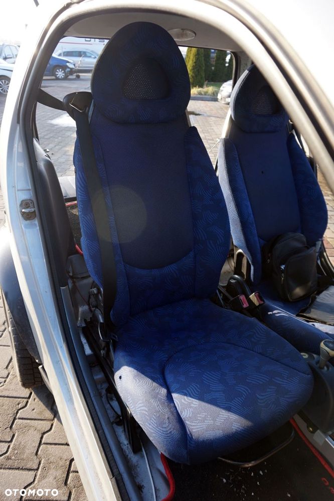 SMART FORTWO I 450 2000 EA4 0.8 CDI OM660.940 40KM 717409 CZARNY na części - 15