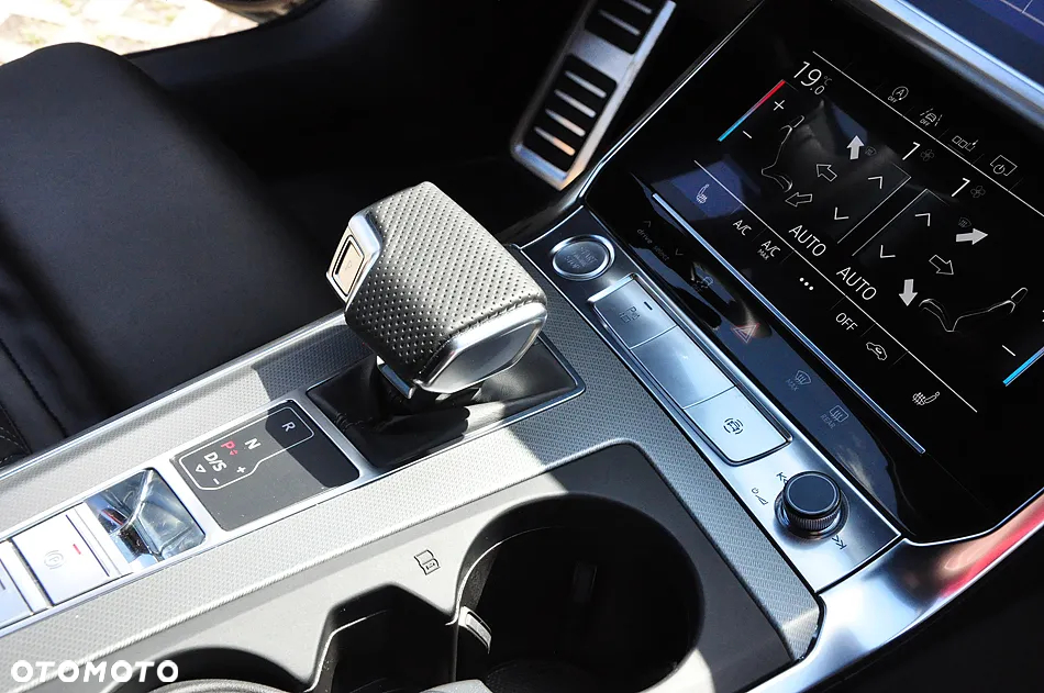 Audi A6 Avant 50 TDI quattro tiptronic design - 31