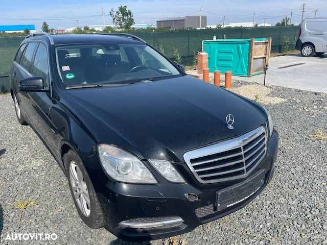 Dezmembrez Mercedes E 220 W 212 170 cp euro 5 Combi - 1