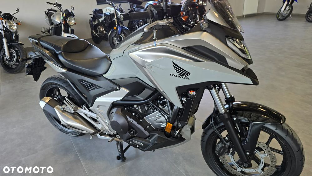 Honda NC - 27