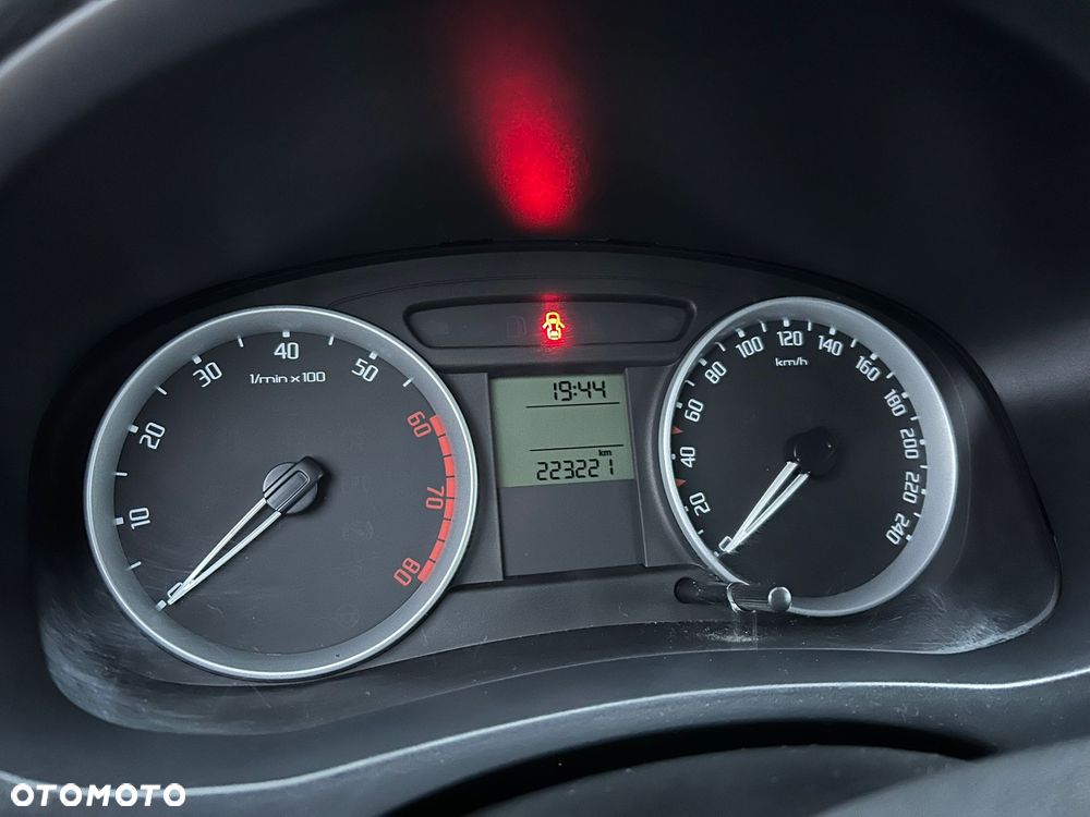 Skoda Fabia - 12
