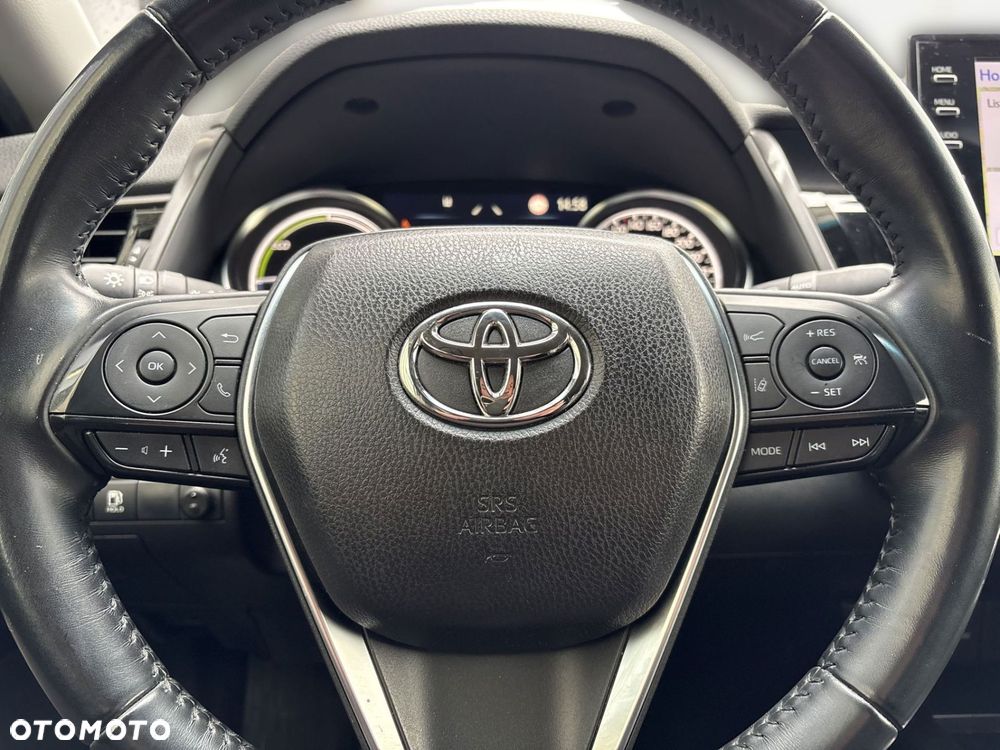 Toyota Camry 2.5 Hybrid Comfort CVT - 21