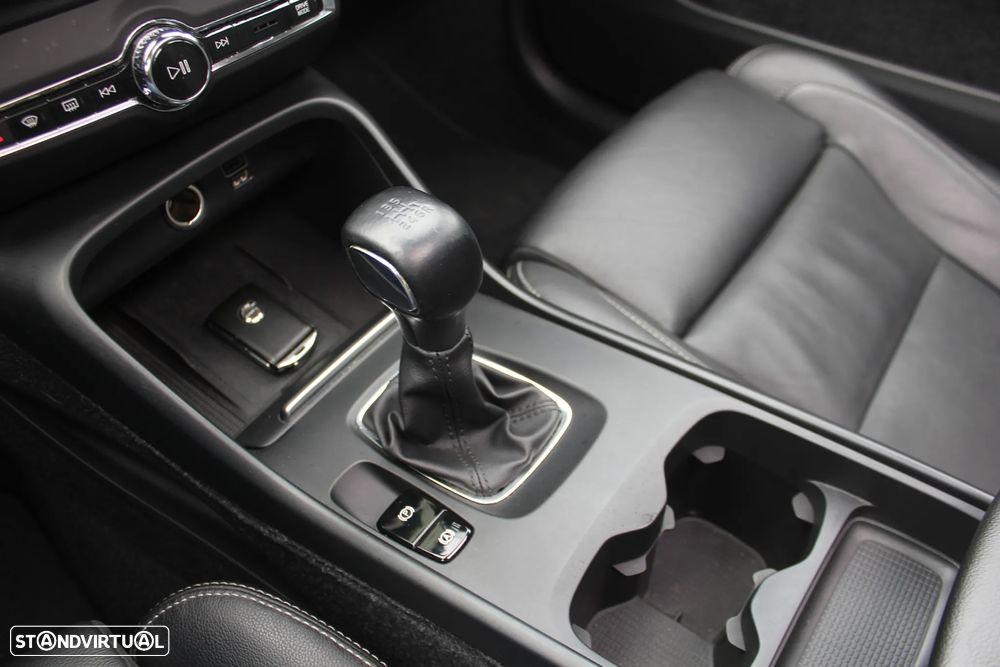 Volvo XC 40 2.0 D3 Inscription - 21