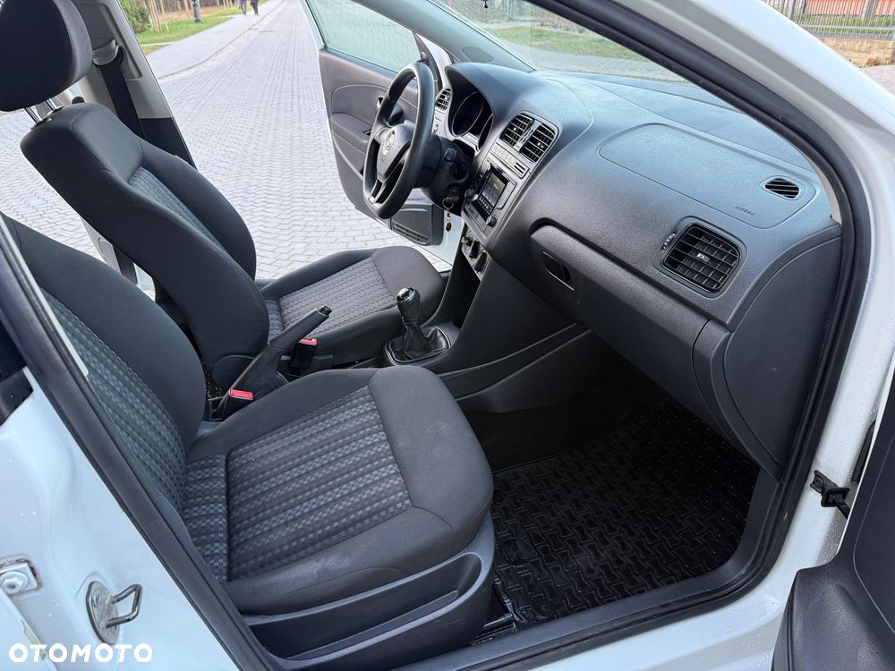 Volkswagen Polo - 11