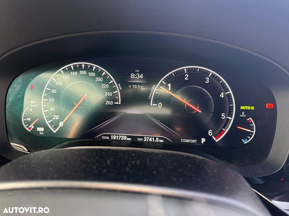 BMW Seria 5 520d Touring Aut. Sport Line - 4