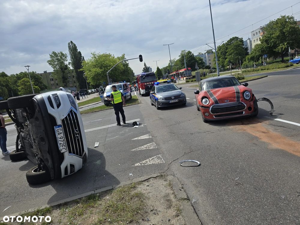 MINI Cooper Standard - 1