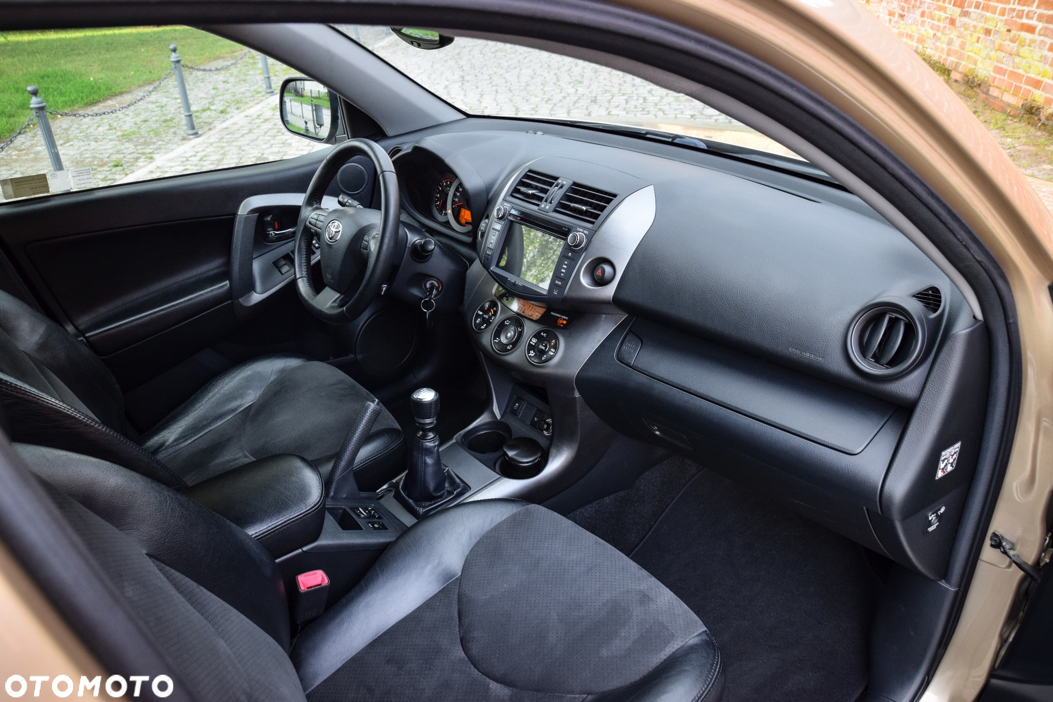 Toyota RAV4 2.2 D-4D Sol Platinium NAVI - 36