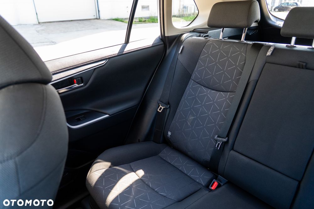 Toyota RAV4 - 25
