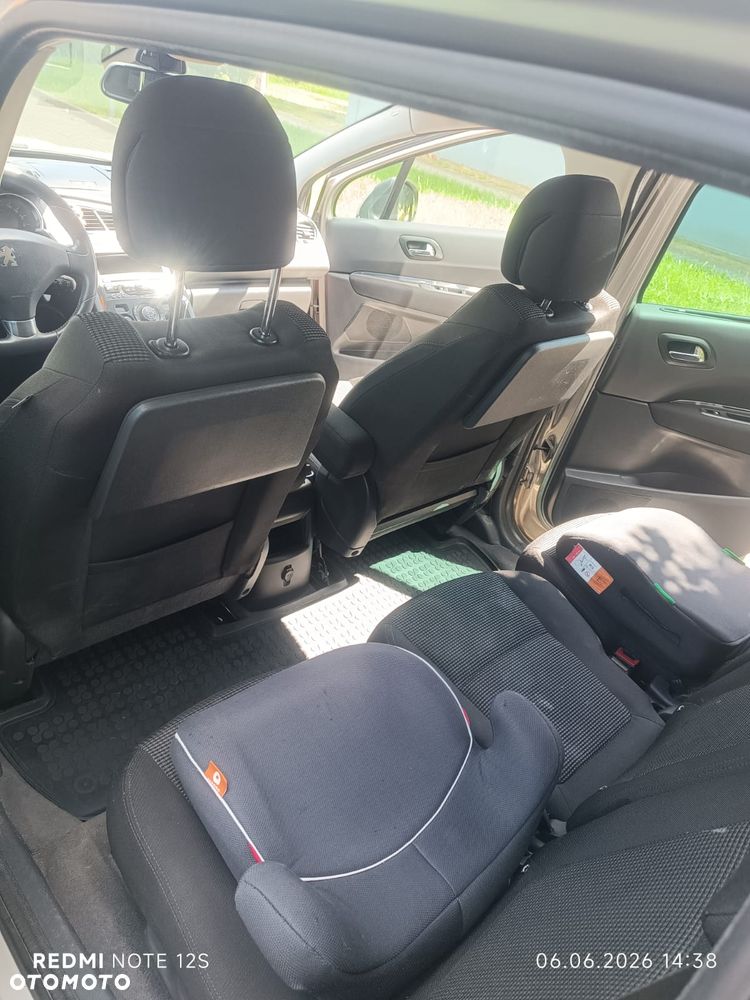 Peugeot 5008 - 9
