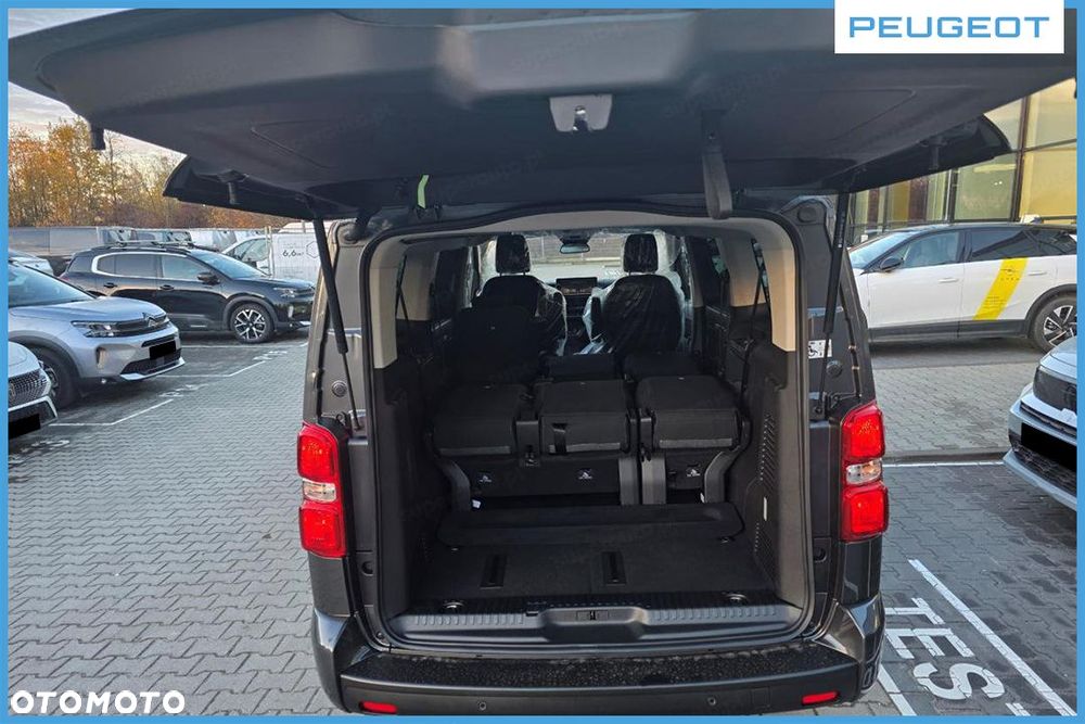 Peugeot Traveller - 10