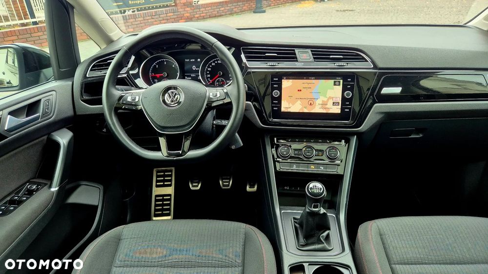 Volkswagen Touran 2.0 TDI SCR (BlueMotion Technology) SOUND - 18