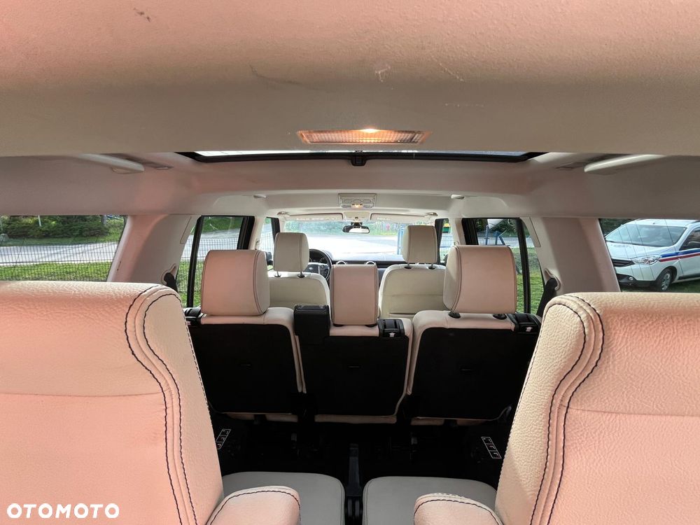 Land Rover Discovery 3.0D V6 HSE - 13