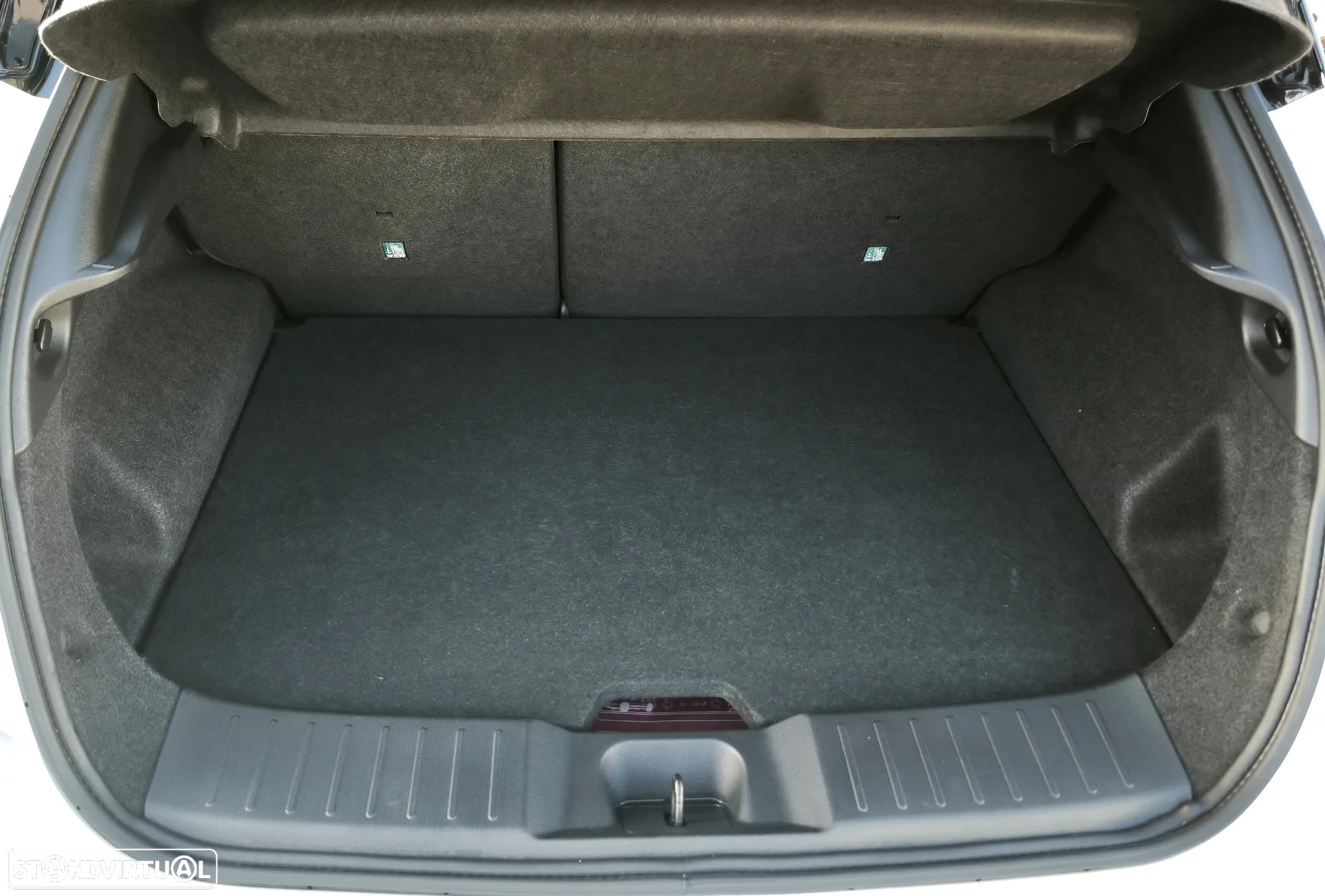 Nissan Juke 1.0 DIG-T N-Connecta - 18