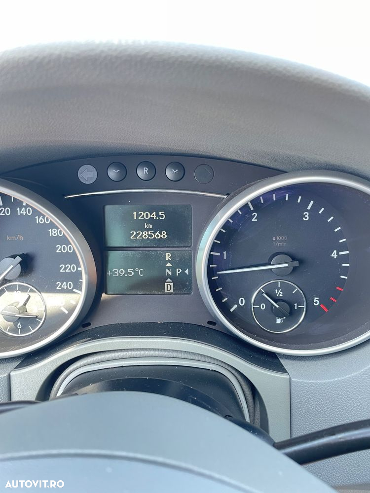 Mercedes-Benz ML 300 CDI BlueEfficiency Aut - 19