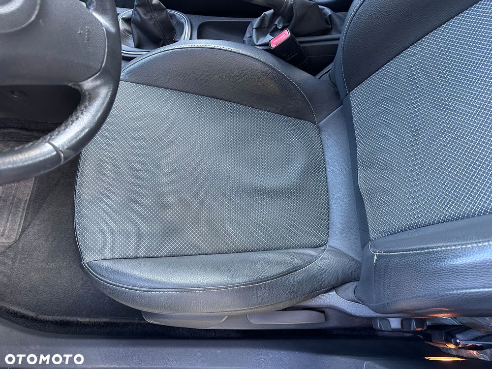 Opel Corsa 1.2 16V Essentia - 15