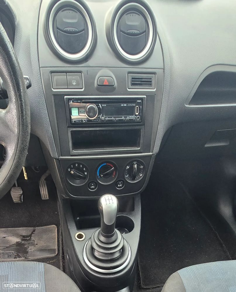 Ford FIESTA VAN - 10