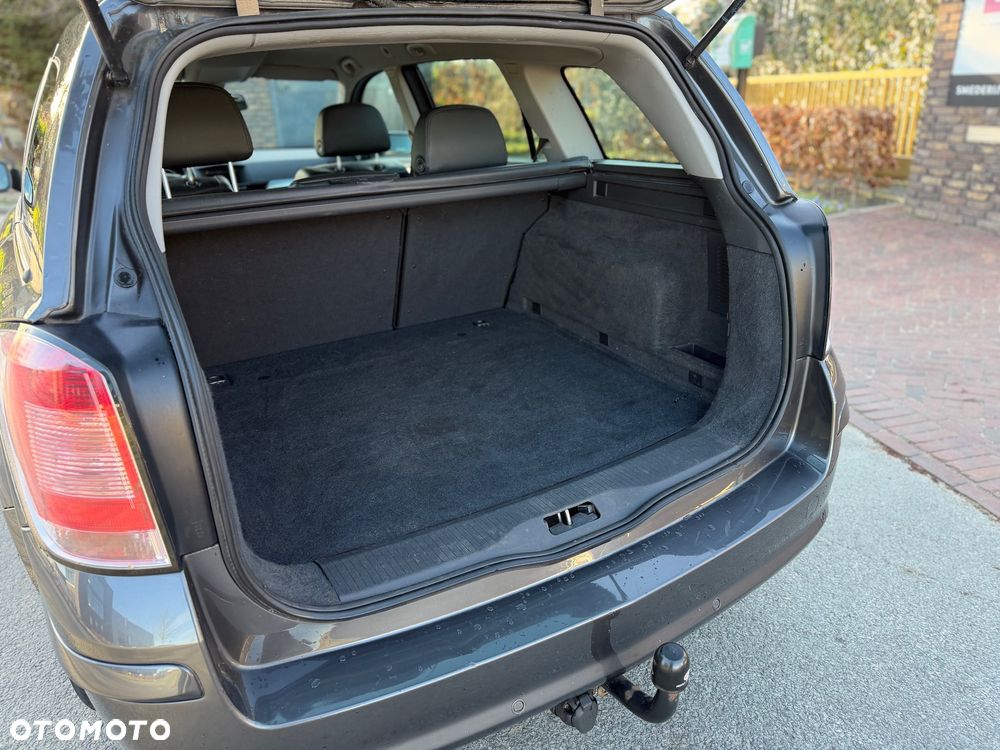 Opel Astra 1.6 Color Edition - 11