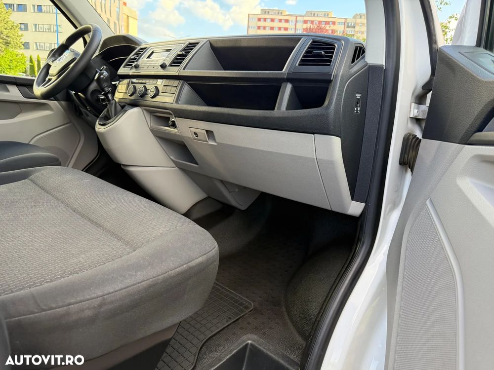 Volkswagen Caravelle LR Comfortline - 16