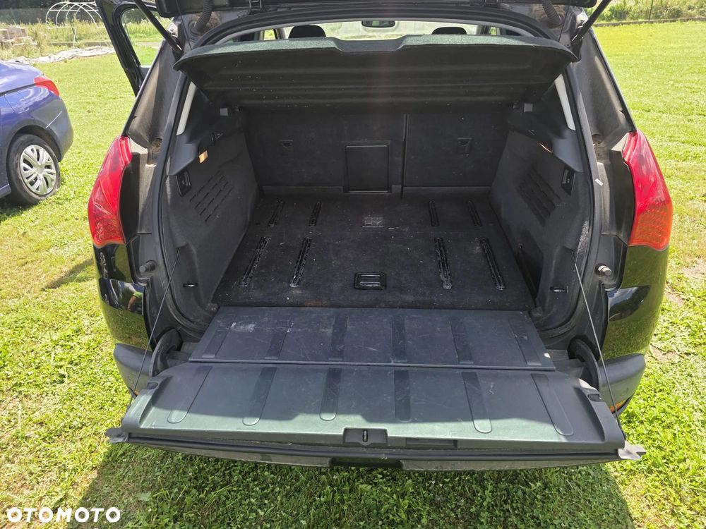Peugeot 3008 HDi 160 Automatik Allure - 16