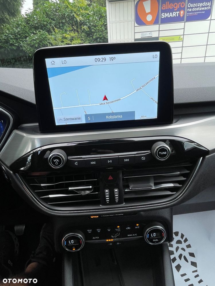 Ford Kuga - 27