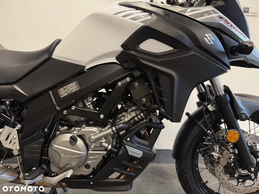 Suzuki V-STROM - 11