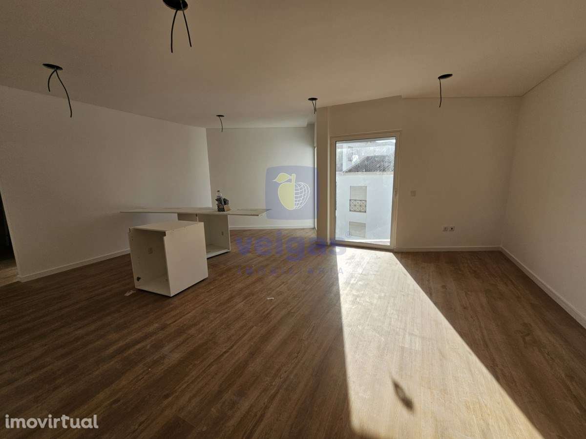 T2  Novo no Centro de  São Martinho do Porto - Grande imagem: 4/10