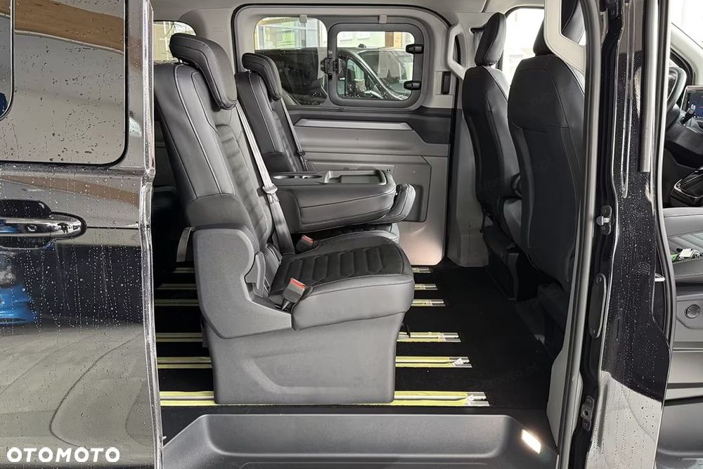Ford Tourneo Custom - 6