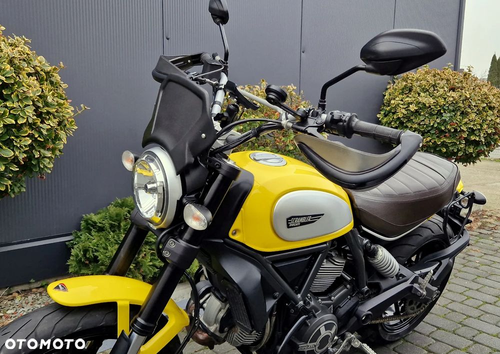 Ducati Scrambler - 25