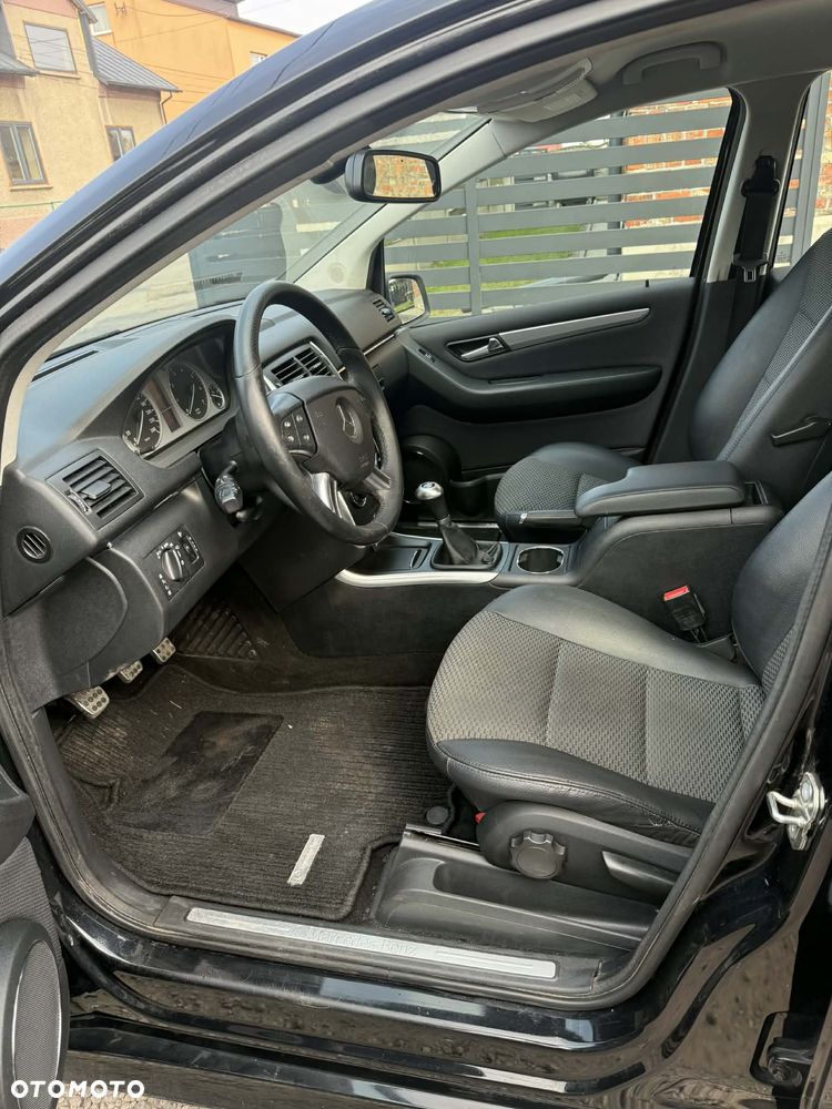 Mercedes-Benz Klasa B 180 BlueEFFICIENCY - 8