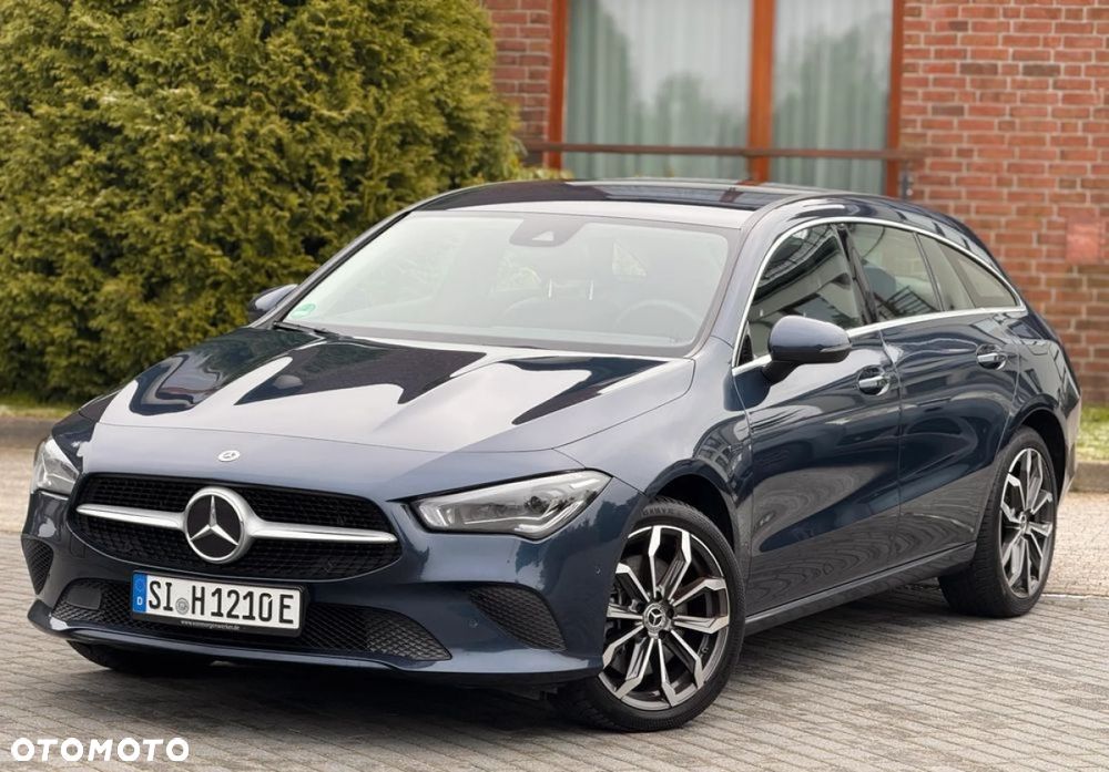 Mercedes-Benz CLA 250 e 8G-DCT Special Edition - 12