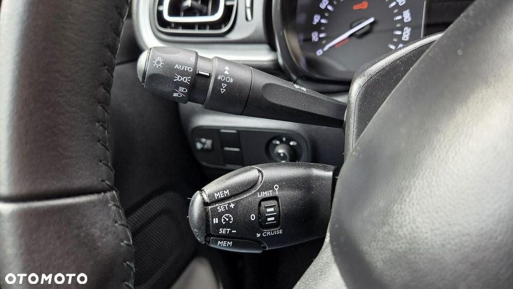 Citroën C3 1.2 PureTech Shine - 31