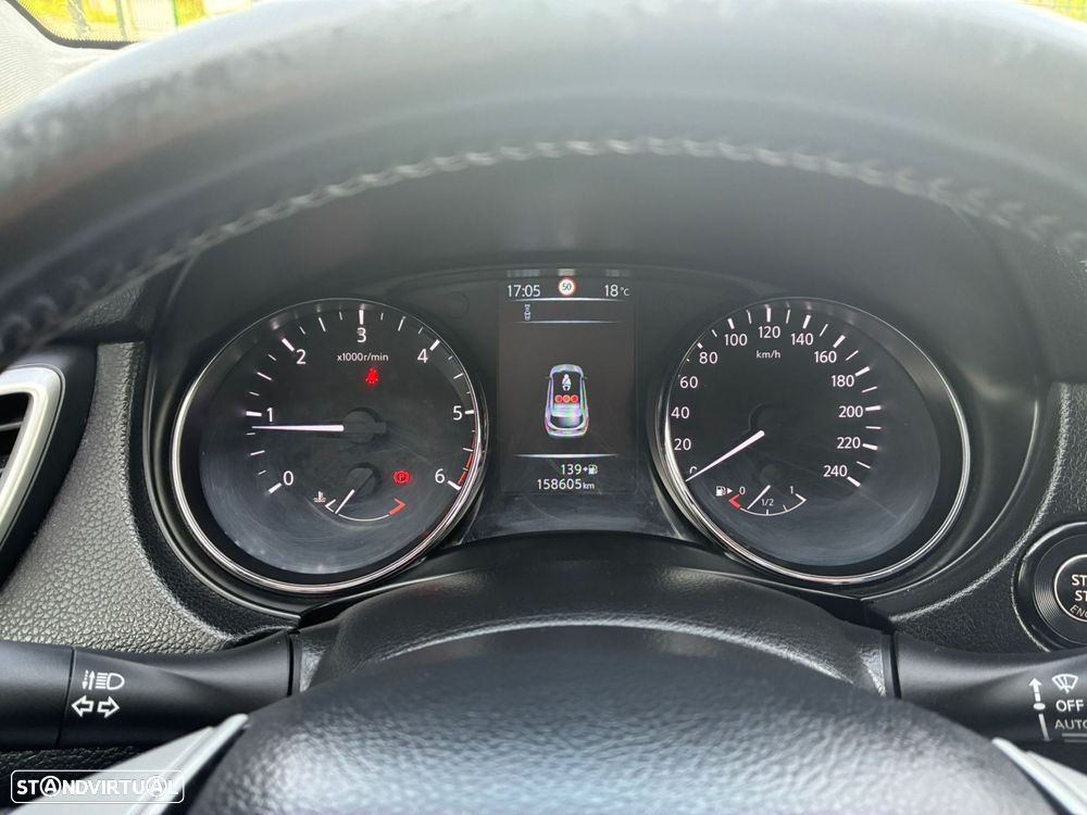 Nissan Qashqai 1.5 dCi N-Connecta - 12