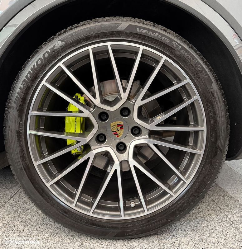 Porsche Cayenne Coupé E-Hybrid Platinum Edition - 6