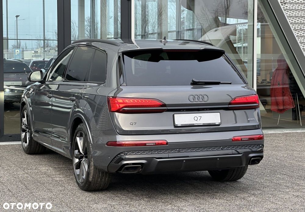 Audi Q7 - 10