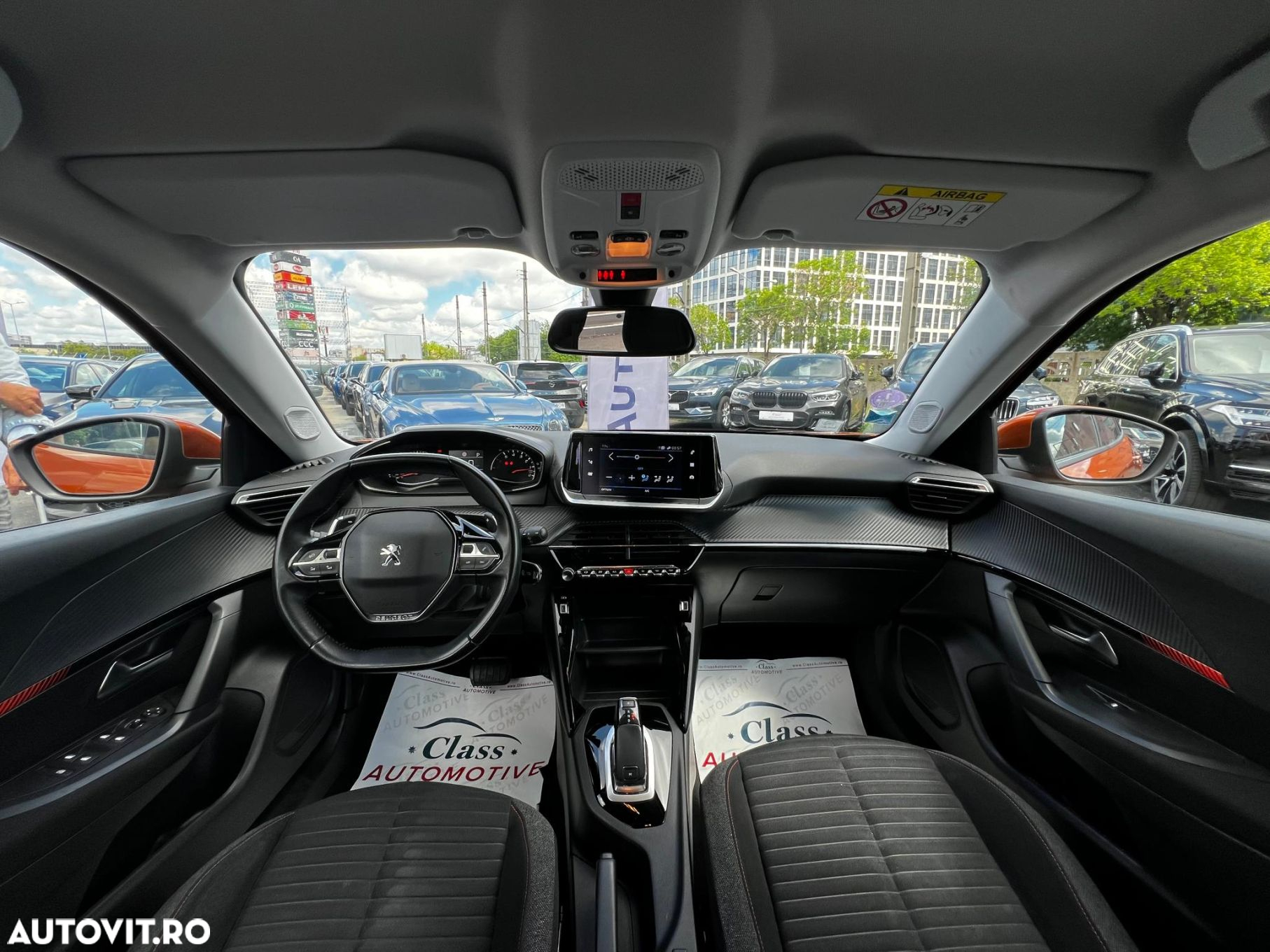 Peugeot 2008 1.2 L PureTech STT EAT8 Allure - 4