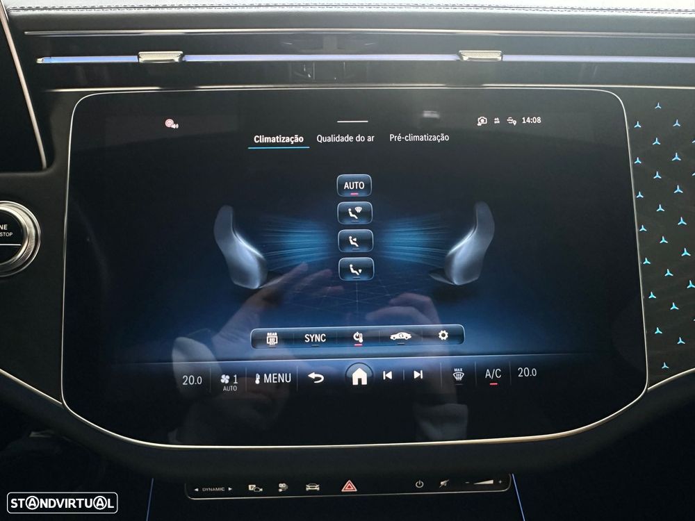 Mercedes-Benz E 300 e 4Matic - 27