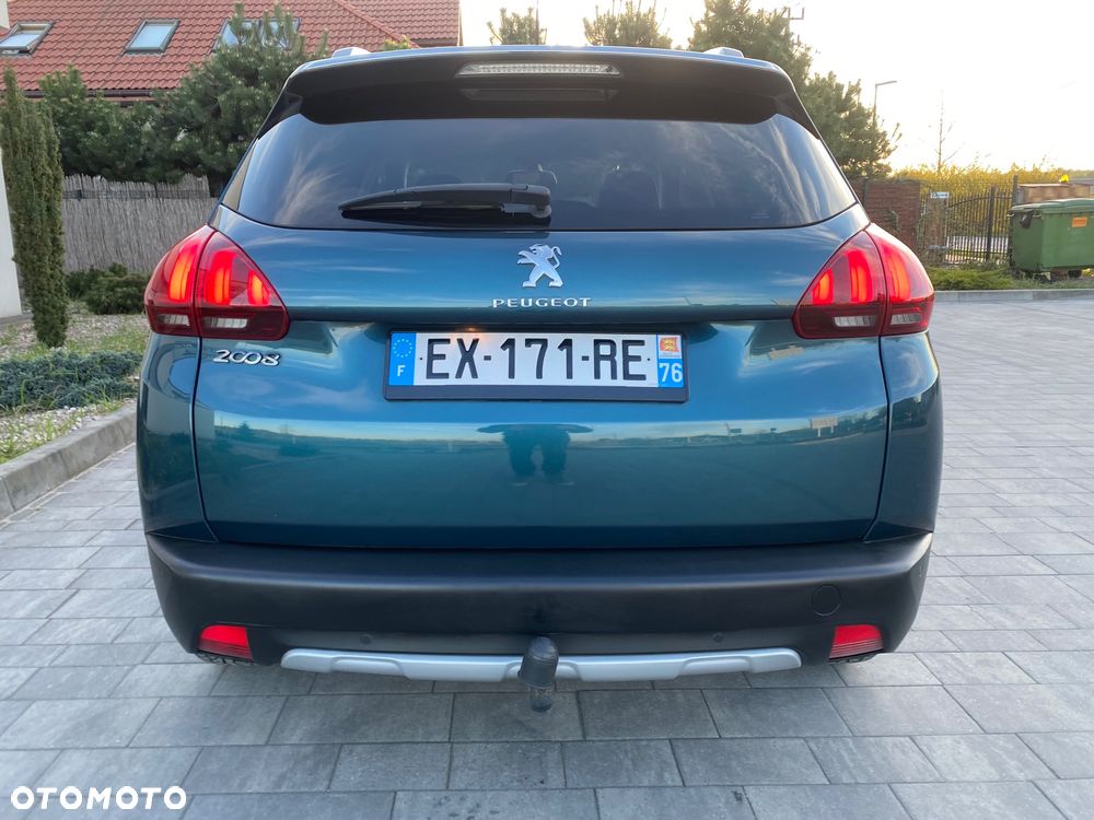 Peugeot 2008 BlueHDi 100 STOP & START Allure - 19