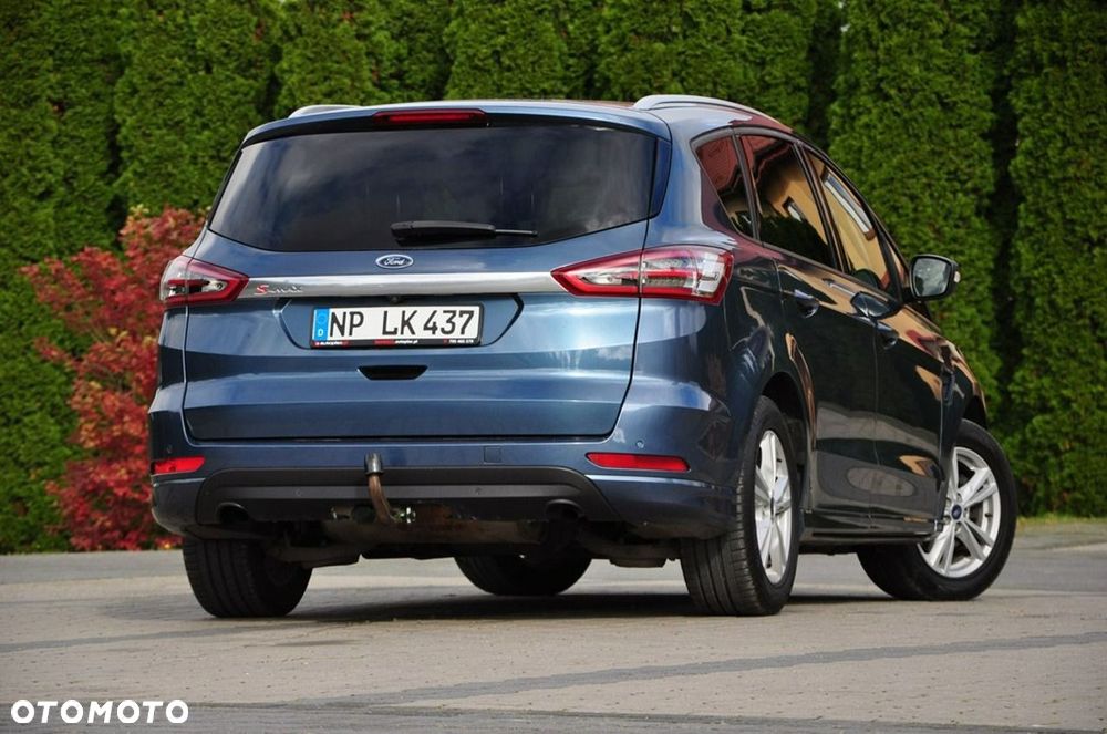 Ford S-Max - 16