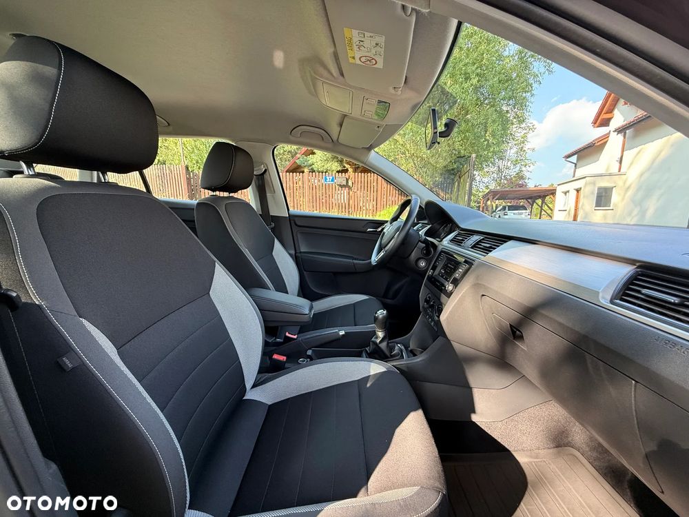 Skoda RAPID 1.2 TSI Ambition - 27