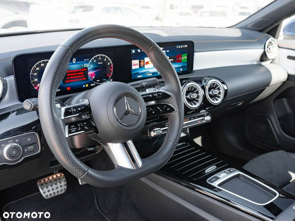 Mercedes-Benz CLA 200 mHEV 7G-DCT - 7