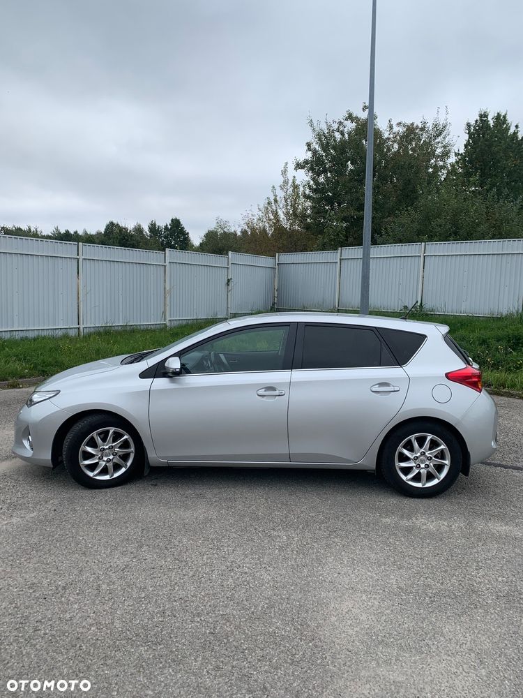 Toyota Auris 2.0 D-4D Edition - 6