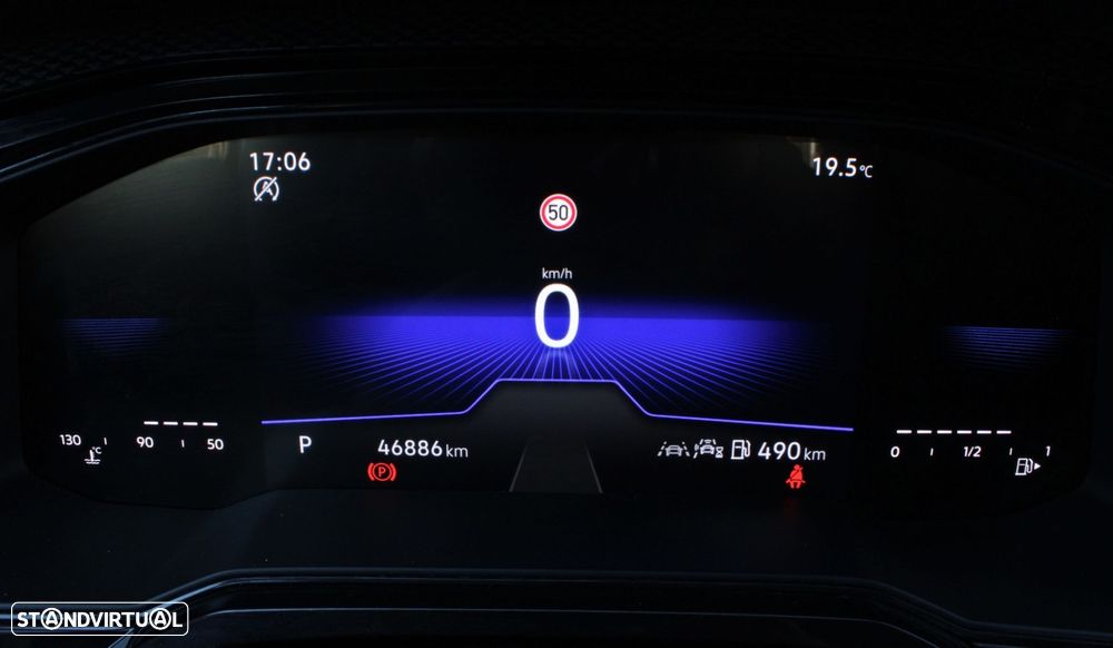 VW Polo 1.0 TSI Urban - 12