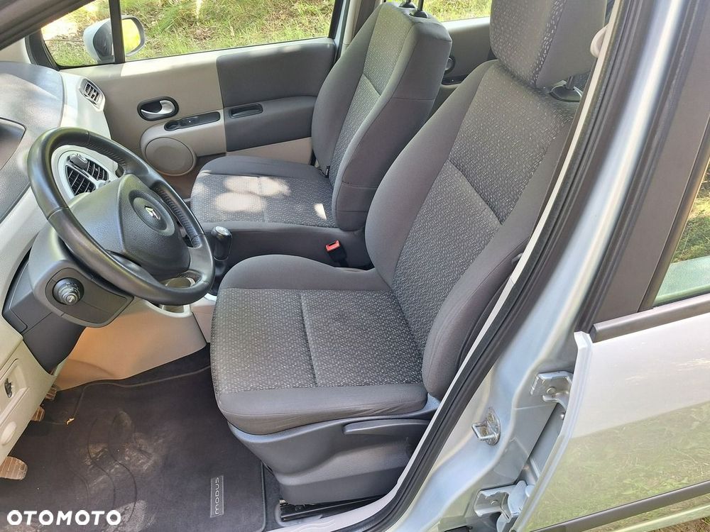 Renault Modus 1.6 16V ESP Dynamique - 9