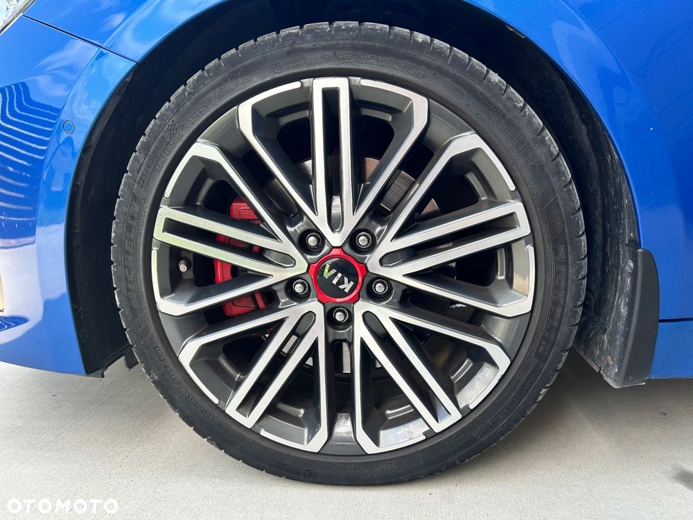 Kia ProCeed 1.6 T-GDI GT DCT - 11