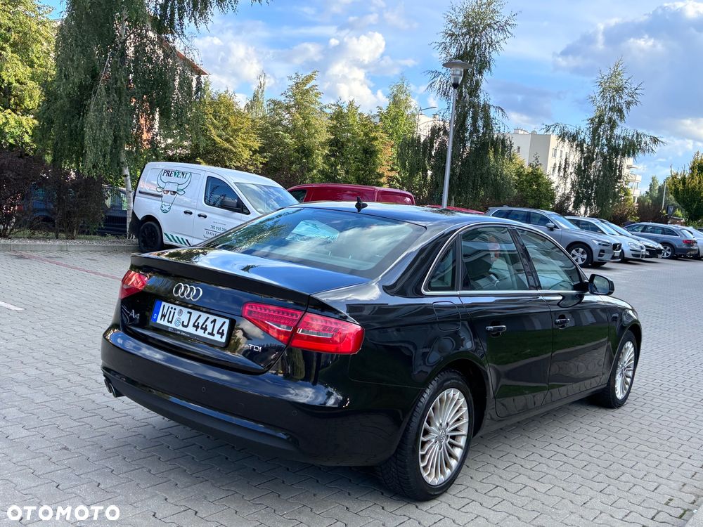 Audi A4 Limousine - 4