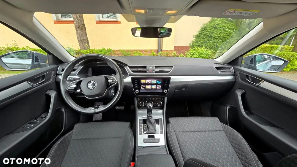 Skoda Superb 2.0 TDI DSG Ambition - 18